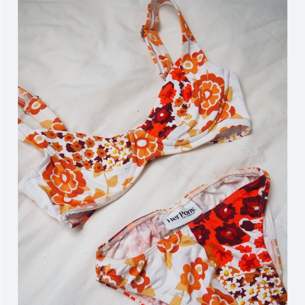 Her Pony two piece set NEW WITH TAGS